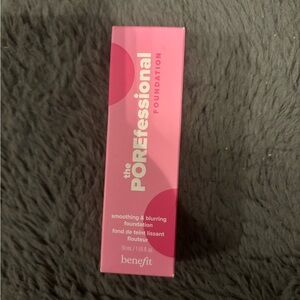 Benefit POREfessional Foundation - Vibrant Pink
